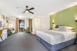 Elizabeth Motor Inn Adamstown Superior King Suite