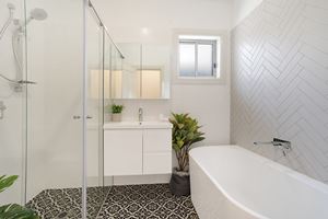 The Main Bathroom of Adams Street Maitland.