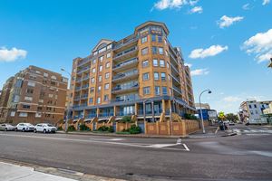 Sandbar Apartment on Newcastle Beach.