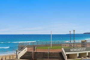 Newcastle Beach is right on the doorstep of Sandbar Apartment.