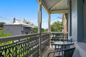 Second Balcony - Vista Apartment